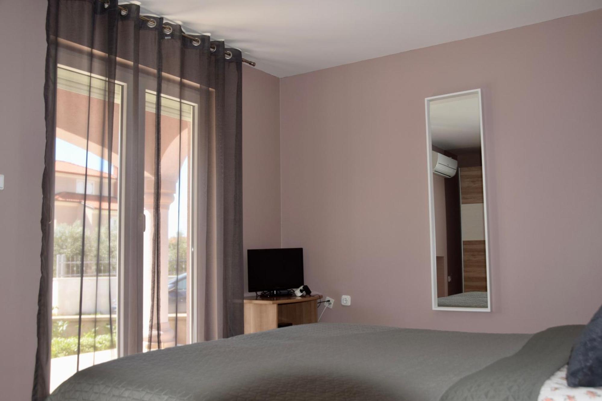 Apartments Vukalovic 2 Medulin Extérieur photo